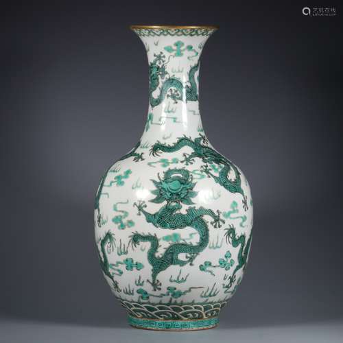 chinese green enamel porcelain vase