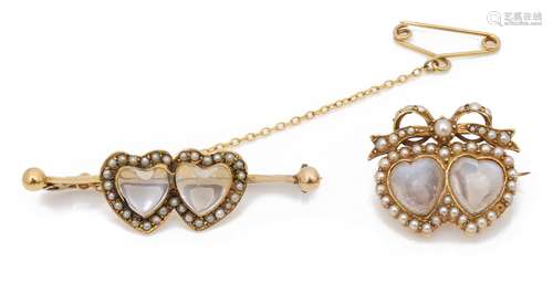 A charming Victorian twin moonstone heart love brooch/pendan...