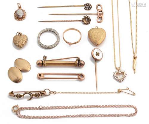 A small collection of jewellery including a Victorian seed p...