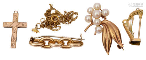 A Continental gold link pin brooch