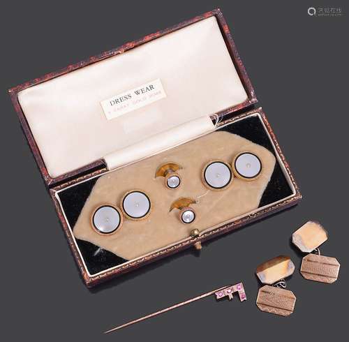 An Art Deco cased set of cufflinks and studs