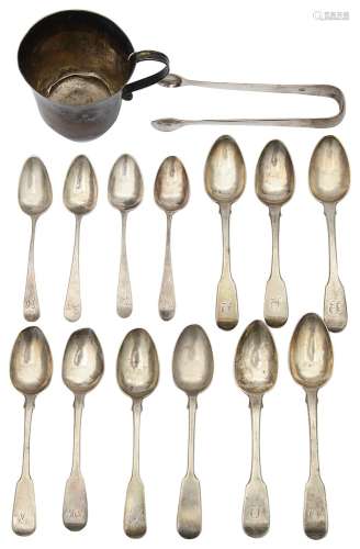 A mixed lot of George III silver to include teaspoons