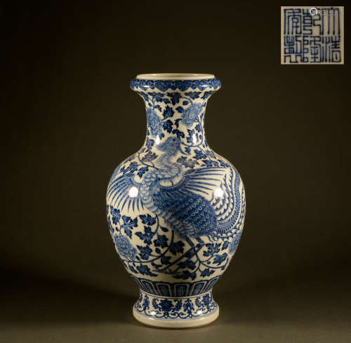 Qing Dynasty - blue and white phoenix wearing peony vase