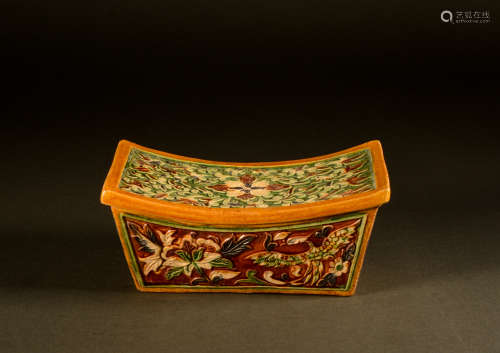 Tang Dynasty - Three-color flower wind bird pillow