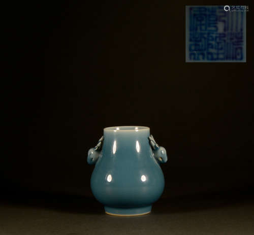 Qing Dynasty - Single-color glazed animal ear vase