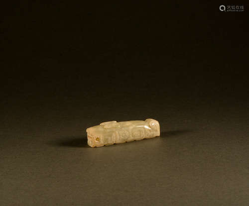 Shang Dynasty - Jade dragon shaped pendant