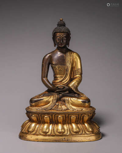 A gilding copper Amitabha buddha statue