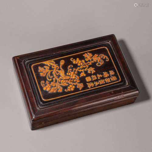 A squirrel and grape patterned bamboo inkstone box