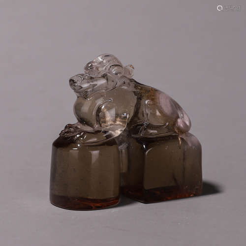 A smoky quartz pixiu seal