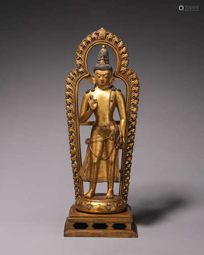 A gilding copper Sakyamuni buddha statue