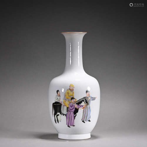 A Wu cai 'figure' vase