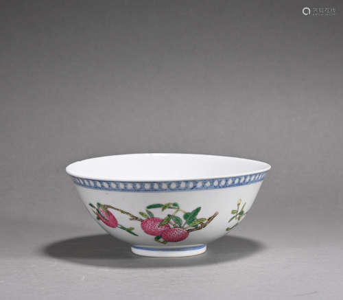 A Wu cai 'peach' bowl