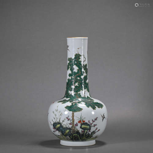 A Wu cai 'landscape' vase