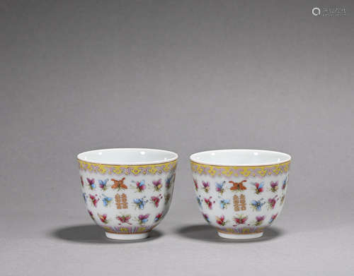 A pair of famille-rose cup