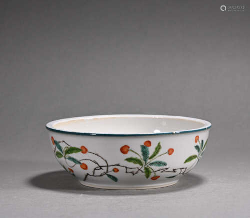 A Wu cai 'floral and birds' washer