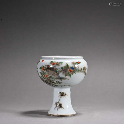 A Wu cai 'floral and birds' washer