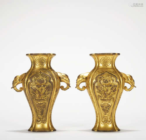 A pair of gilt-bronze vase