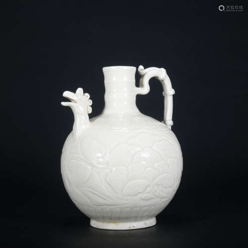 A Ding kiln 'floral' pot