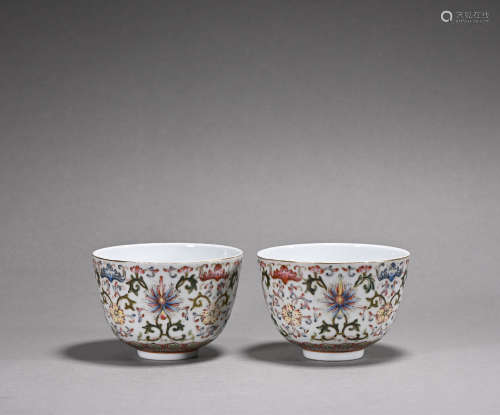 A pair of famille-rose cup