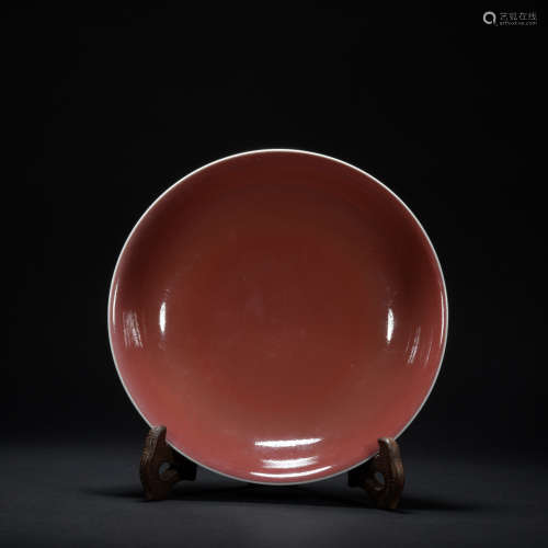 A peachbloom-glazed dish