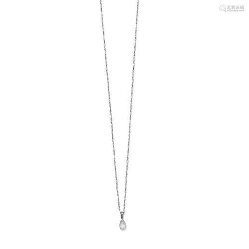 DIAMOND PENDANT NECKLACE