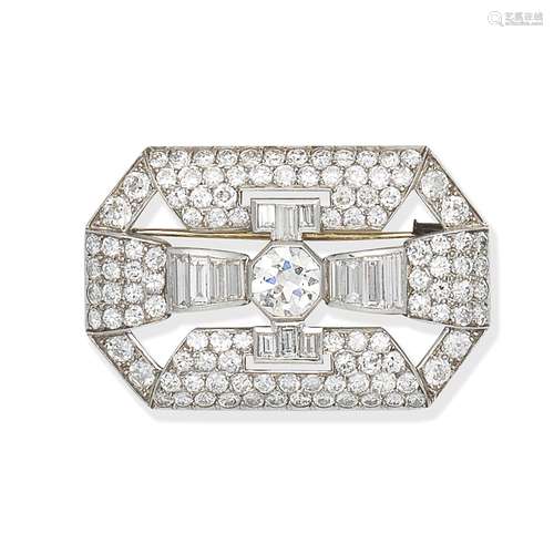 DIAMOND BROOCH,