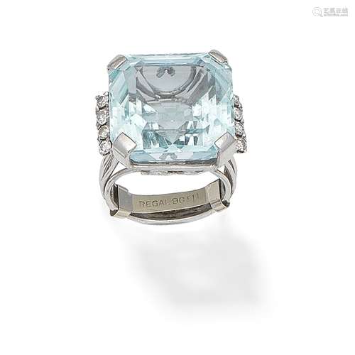 AQUAMARINE AND DIAMOND RING