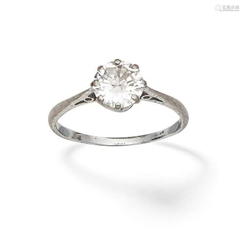 DIAMOND SINGLE-STONE RING