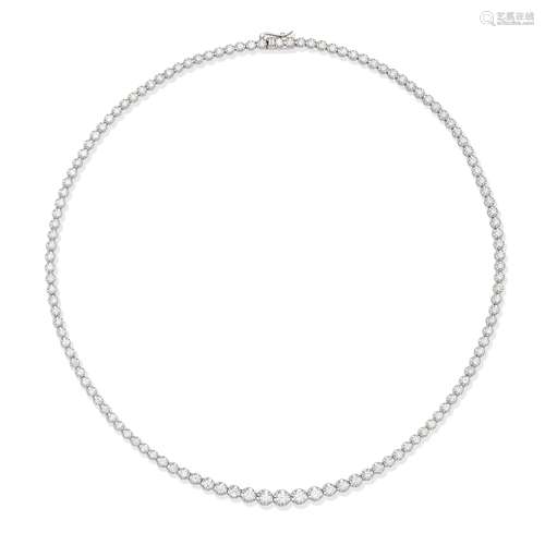 DIAMOND LINE NECKLACE