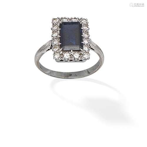 SAPPHIRE AND DIAMOND CLUSTER RING