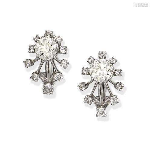 DIAMOND EARRINGS