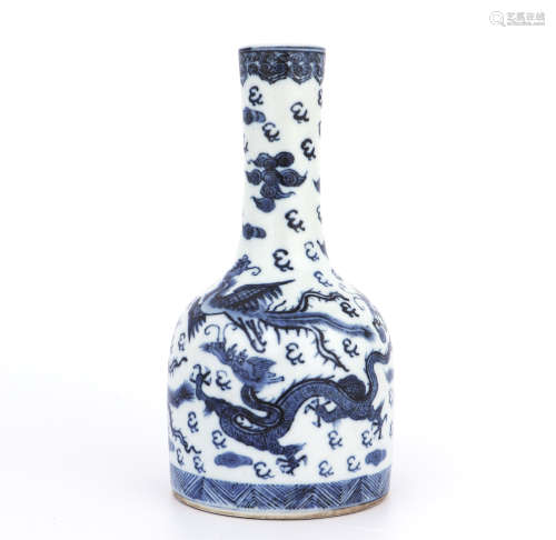 Blue and White Dragon Mallet Vase
