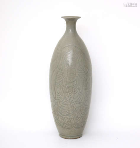 Yue Ware Celadon Buddha Vase