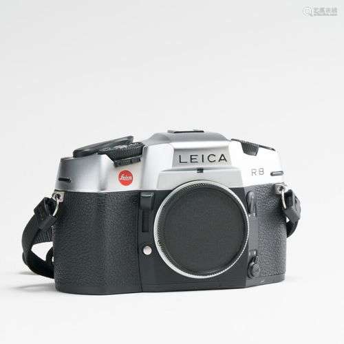 Appareil photographique. Boitier Leitz Leica R8 n°2428331, s...