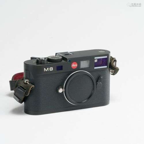 Appareil photographique. Boitier Leitz Leica M8 noir n°33297...