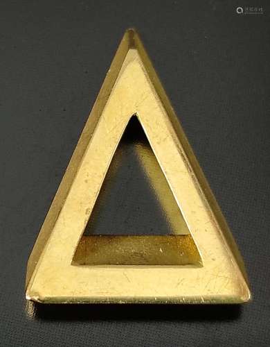 Niessing pendant, as triangle, sides matted, front and back ...