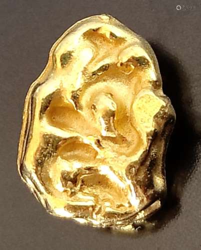 Small nugget pendant, 900/21K yellow gold, 1.7g, length 9mm ...