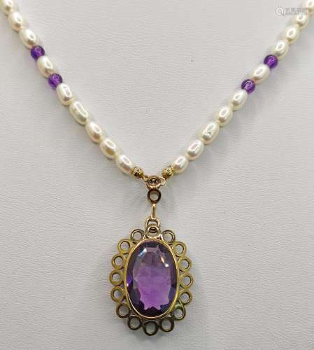 Amethyst pearl necklace, 333/8K yellow gold, made of genuine...