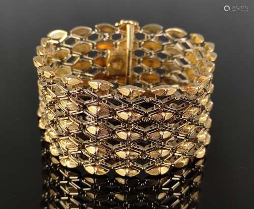 Exclusive bracelet, link bracelet made of diamond-shaped ele...