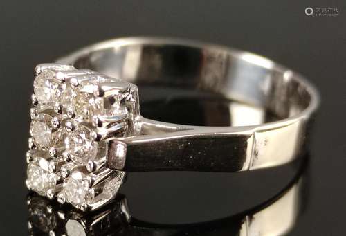 Diamond-ring with 6 diamonds, total around 0,5ct, 585/14K wh...