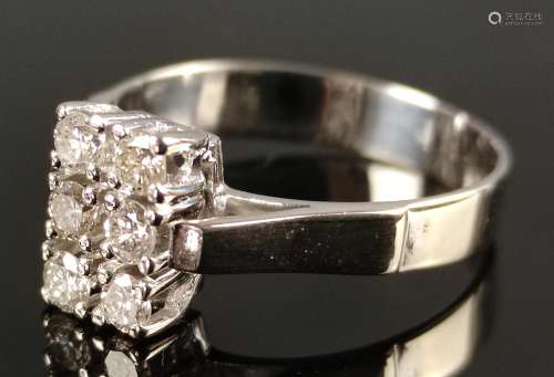 Diamond-ring with 6 diamonds, total around 0,5ct, 585/14K wh...