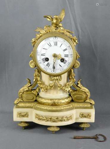 Fireplace clock/table clock, alabaster and fire-gilt bronze ...