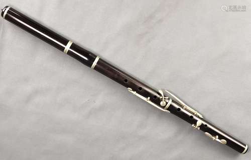 Transverse flute with 6 keys, in matching case, wood, 19th c...