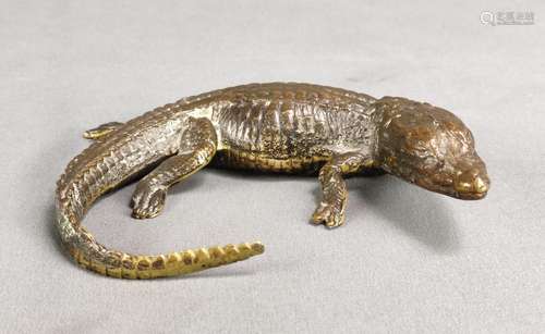 Crocodile/Caiman, lying, bronze, 16x15x3cm, 878g *very good ...