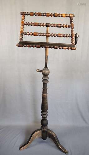 Music stand, with a candlestick, support and column turned, ...