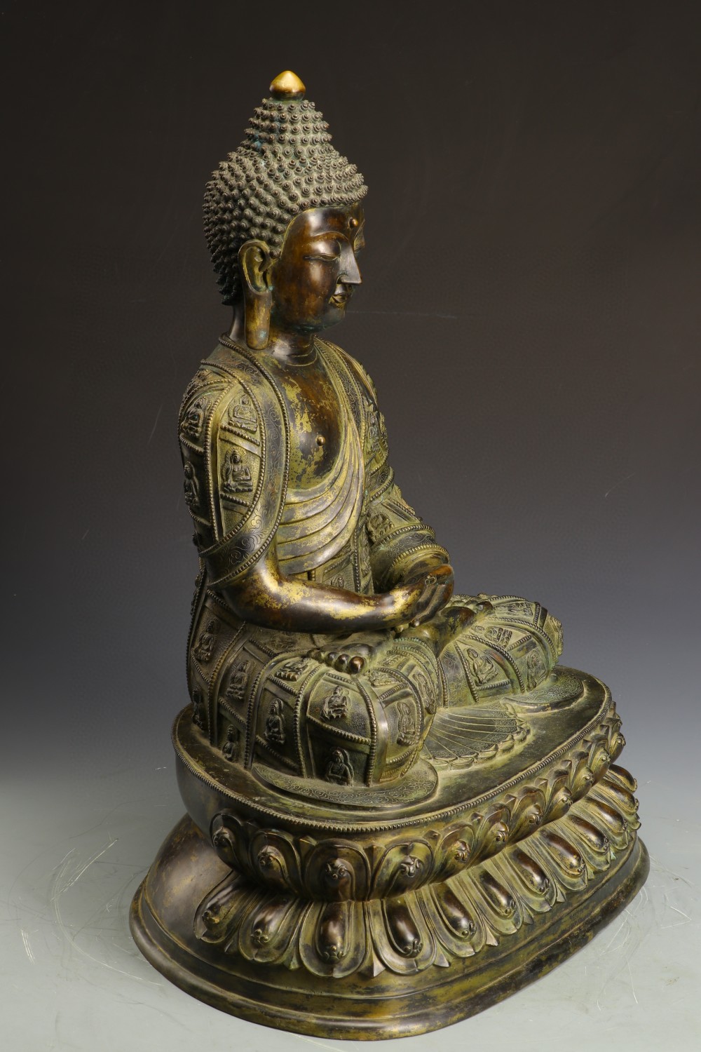 中国古董，古銅釋迦牟尼坐像，高11.5cm，重1100克，仏教美術-