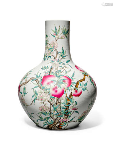 A LARGE and FINELY PAINTED FAMILLE-ROSE NINE-PEACH VASE, tia...