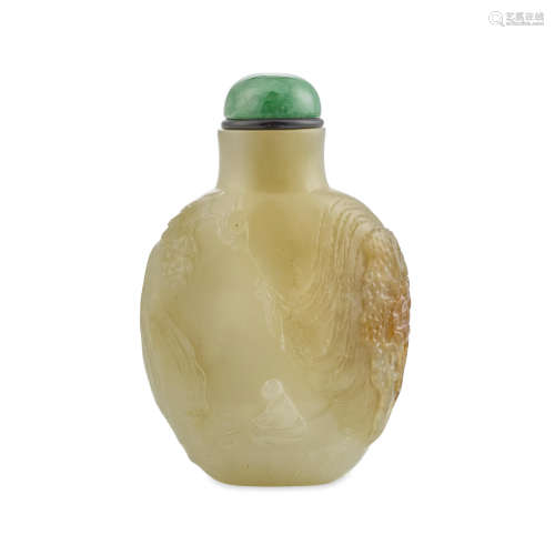 A gray, celadon and russet Jade snuff bottle