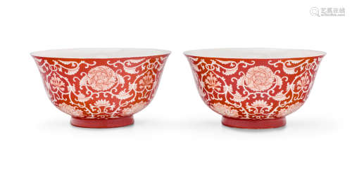 A pair of coral-ground reserve-decorated 'lotus' bowls