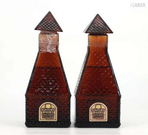 老版三得利蒸馏塔造型特级日本威士忌（各一支）2支